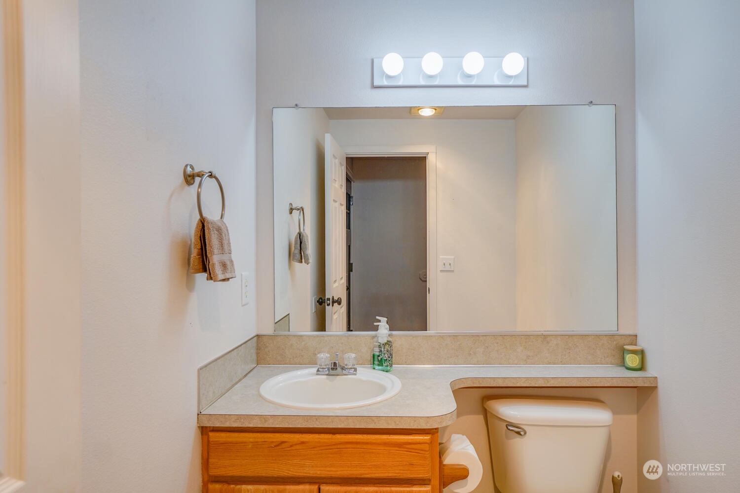 123 Oxford Road Longview, WA 98632 - Photo 5 of 40 Gallery Image 5