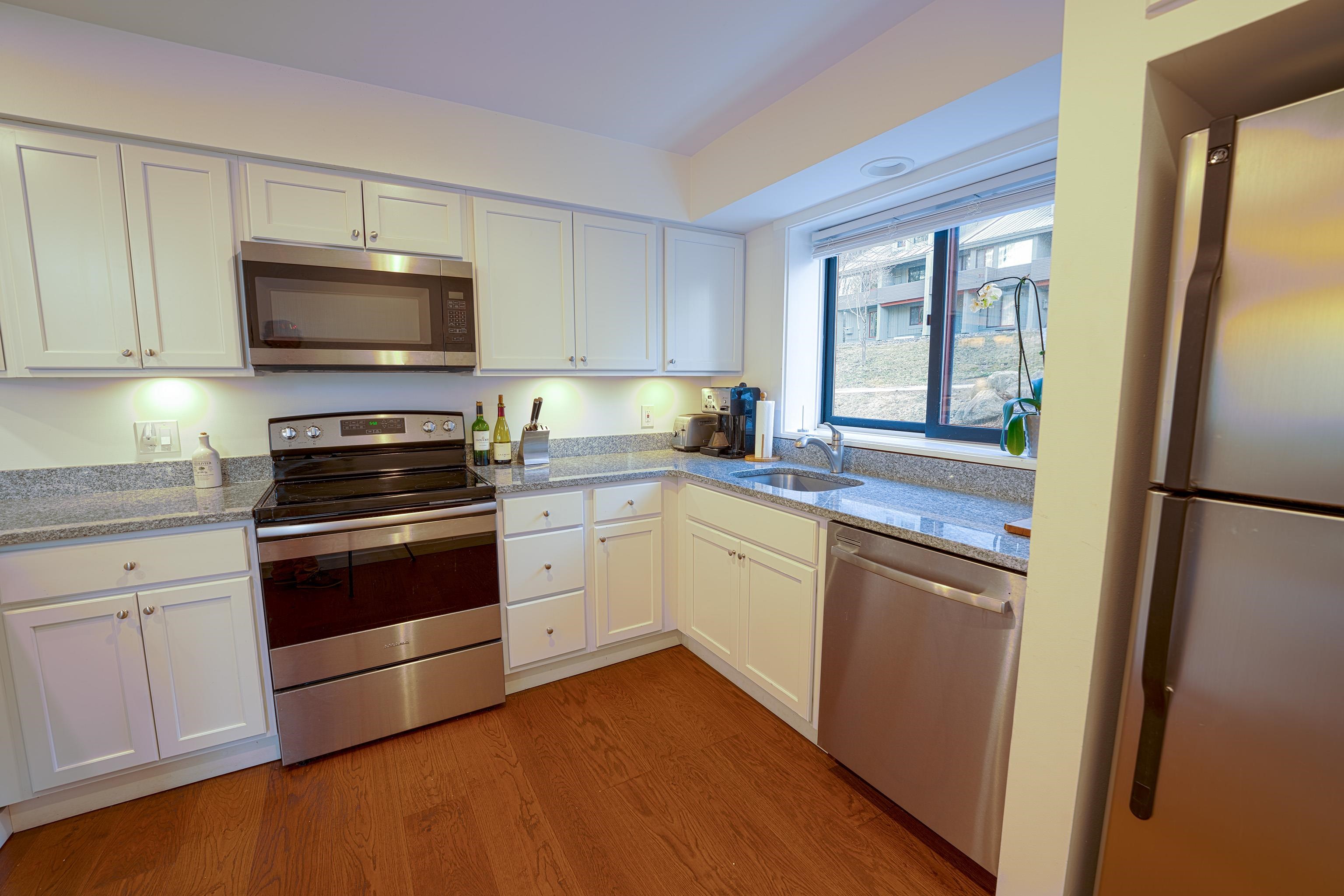 74 Easterly Road, Unit 1 Lincoln, NH 03251 - Photo 11 of 32