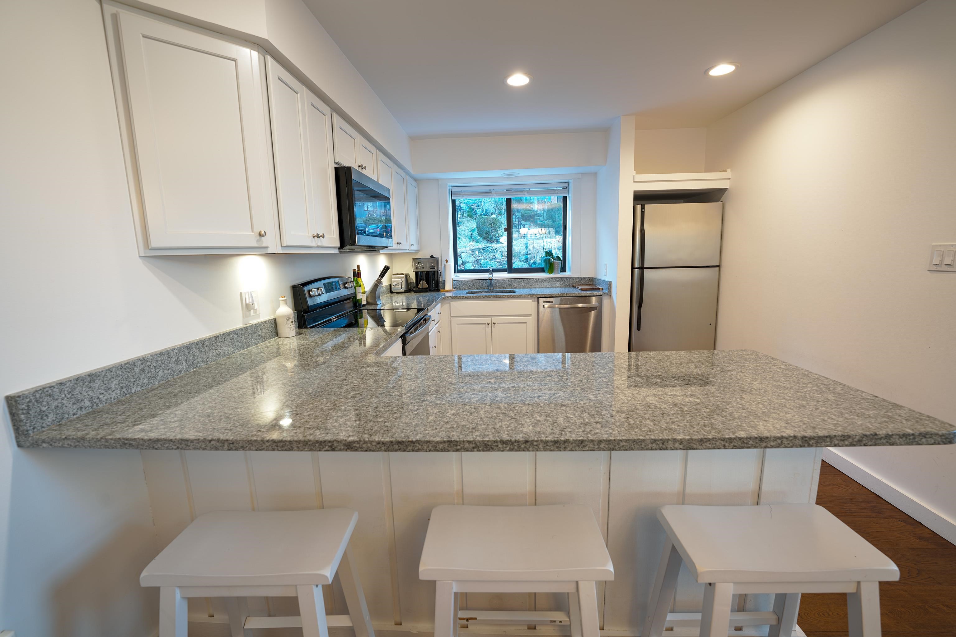 74 Easterly Road, Unit 1 Lincoln, NH 03251 - Photo 9 of 32