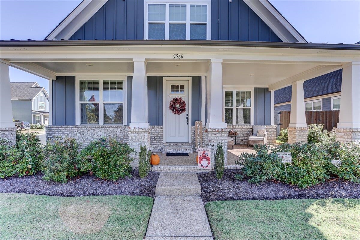 5566 Gerber Road Arlington, TN 38002 - Photo 4 of 33 a front view of a house having yard
