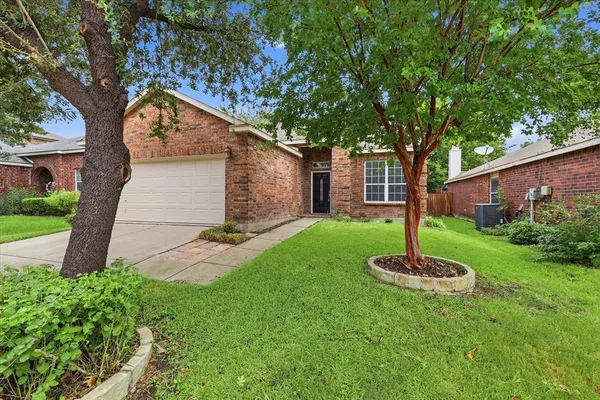 $379,500 | 6013 Goldenrod Drive, Denton, TX 76208