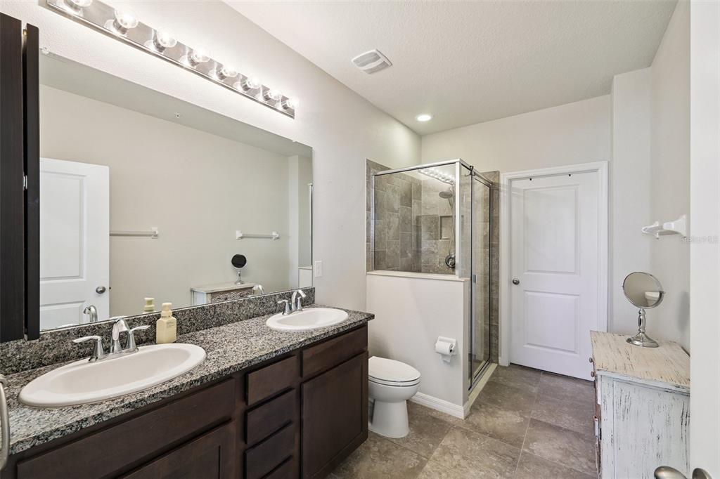 8382 Enclave Way, Unit 102 Sarasota, FL 34243 - Photo 18 of 34