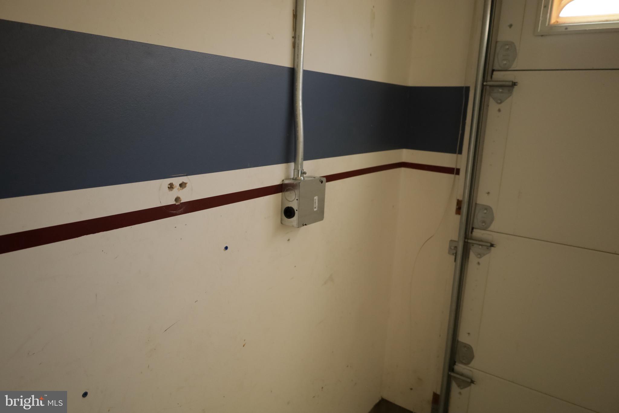 21543 Trowbridge Square Ashburn, VA 20147 - Photo 51 of 60 a close view of shower