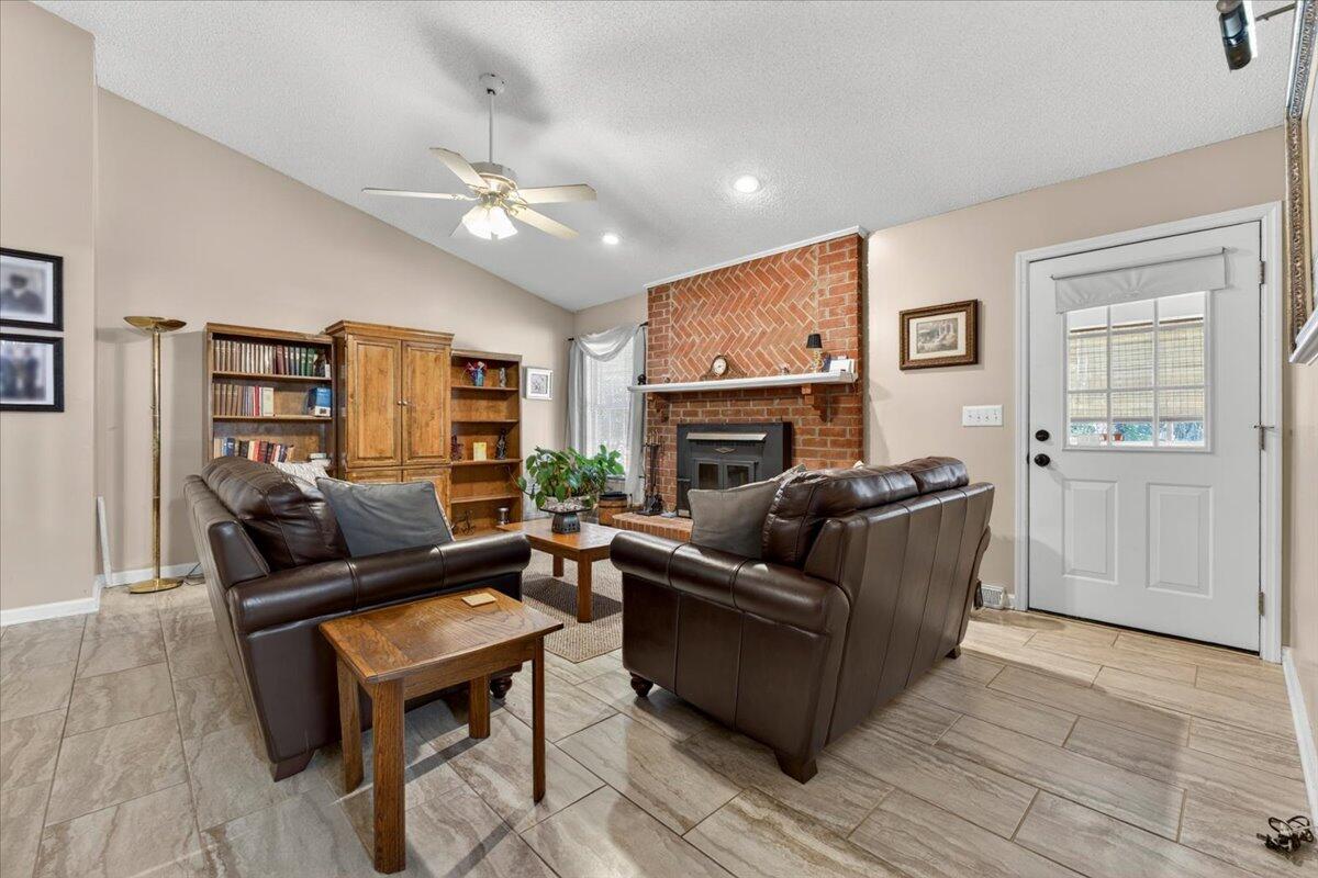 1760 Black Tom Road Moncks Corner, SC 29461 - Photo 5 of 41