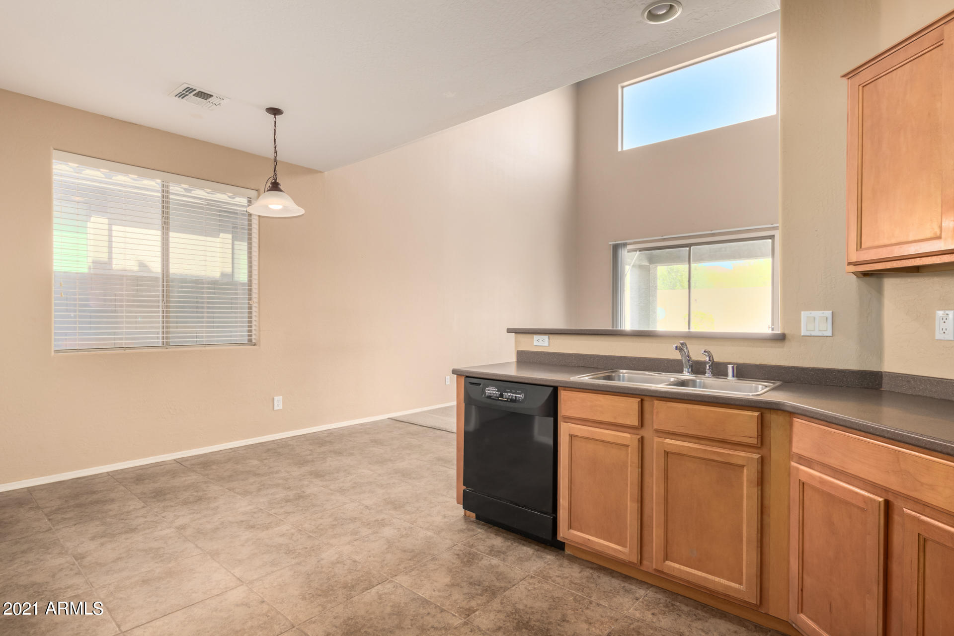 4418 West Hower Road Phoenix, AZ 85086 - Photo 12 of 38 12