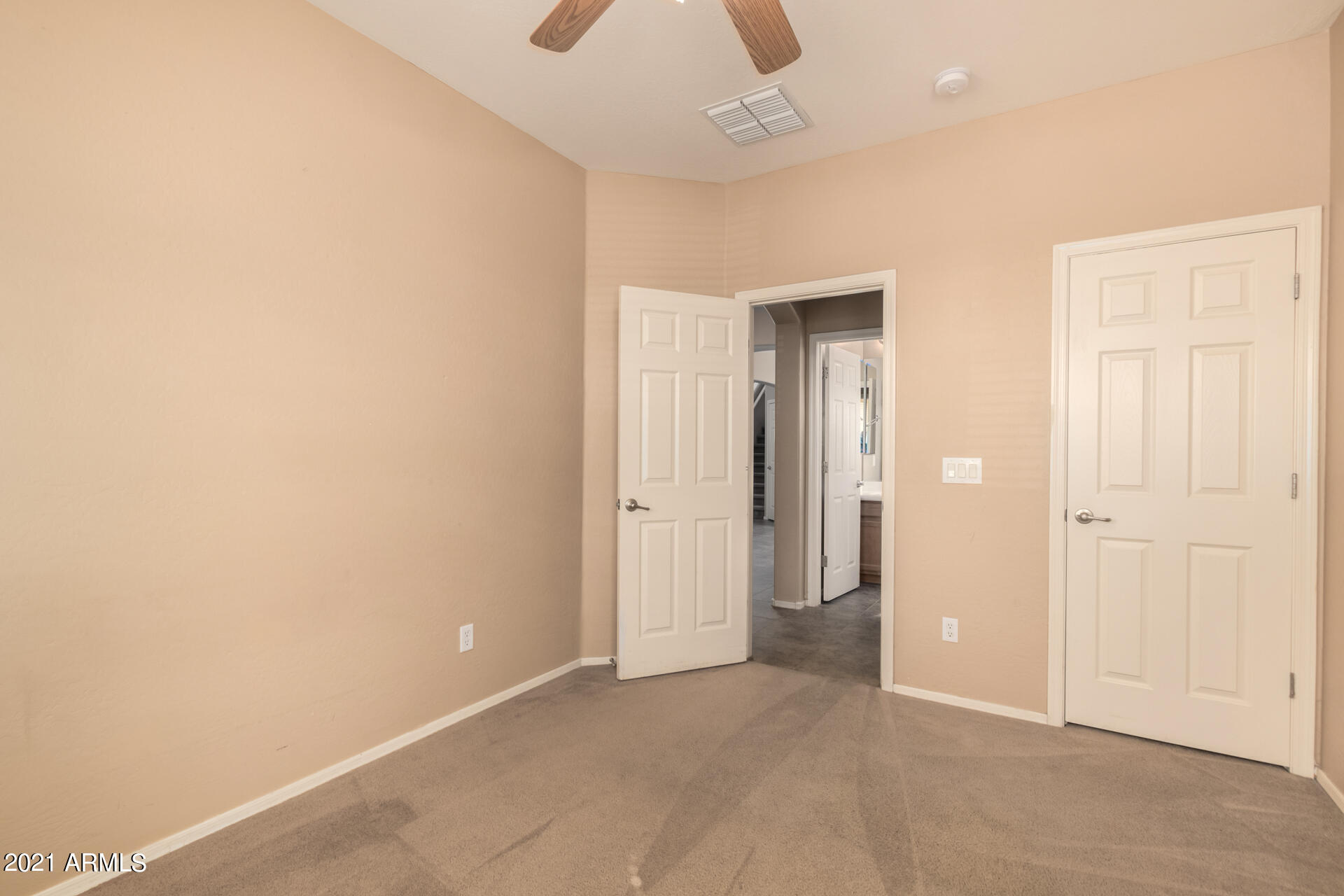 4418 West Hower Road Phoenix, AZ 85086 - Photo 18 of 38 18