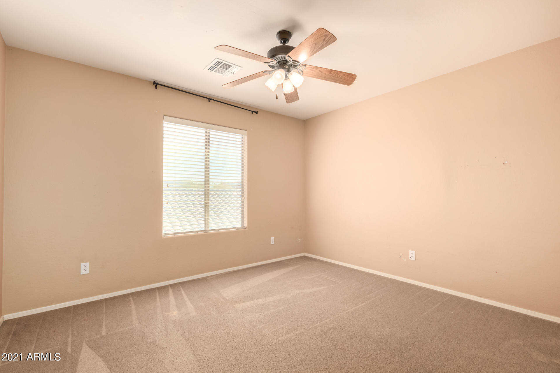 4418 West Hower Road Phoenix, AZ 85086 - Photo 30 of 38 30