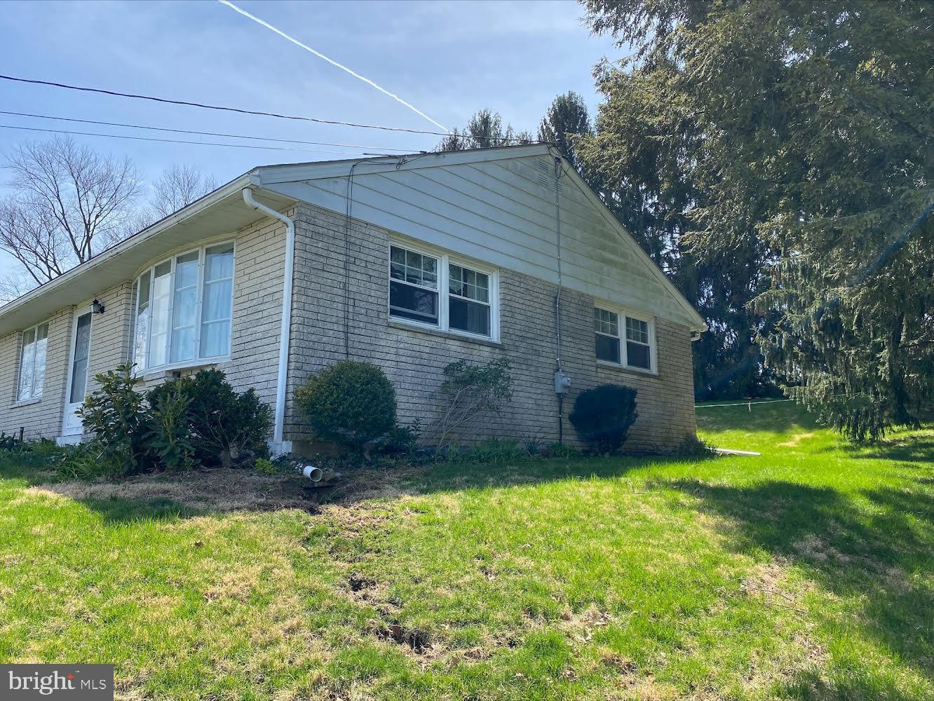 229 Sawmill Road Boyertown, PA 19512 - Photo 5 of 16 Gallery Image 5
