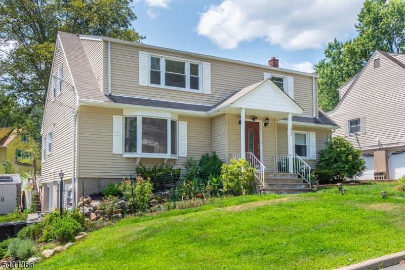 75 Star Lake Road, Unit 2 Bloomingdale, NJ 07403 - Photo 2 of 14