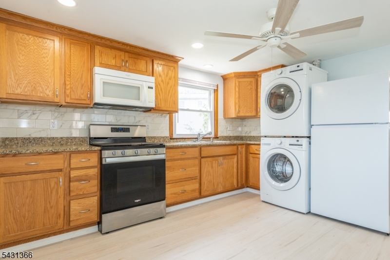 75 Star Lake Road, Unit 2 Bloomingdale, NJ 07403 - Photo 4 of 14