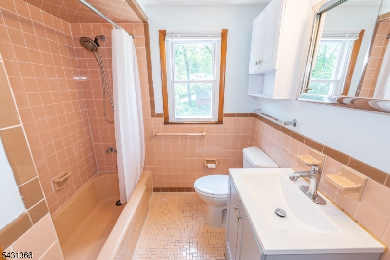 75 Star Lake Road, Unit 2 Bloomingdale, NJ 07403 - Photo 7 of 14