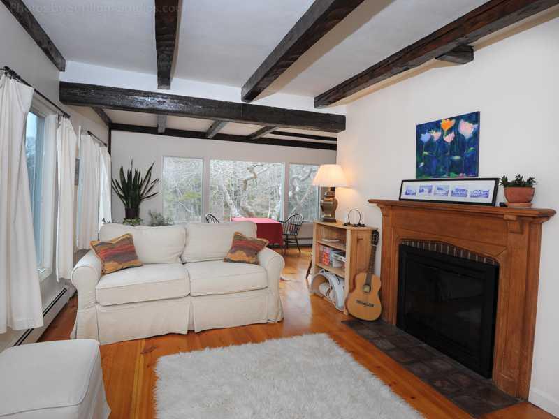 136 Two Lights Road Cape Elizabeth, ME 04107 - Photo 16 of 26 Den/Family/Great Room.