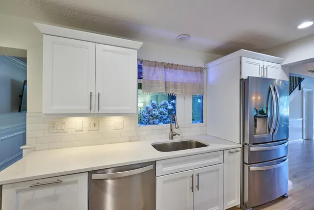 $15,500 | 100 Neptune Drive, Hypoluxo, FL 33462