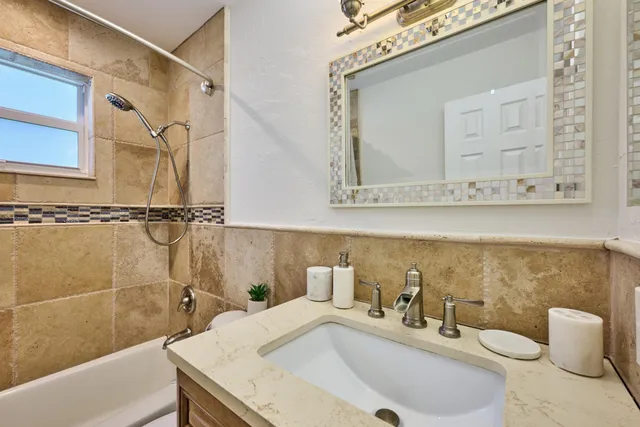 $15,500 | 100 Neptune Drive, Hypoluxo, FL 33462