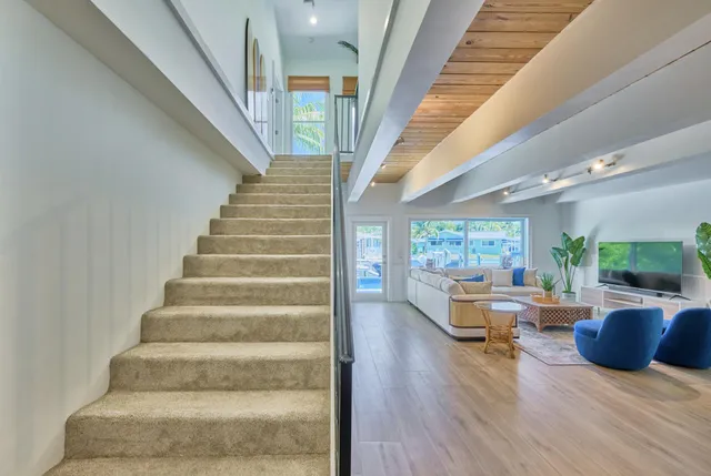 $15,500 | 100 Neptune Drive, Hypoluxo, FL 33462