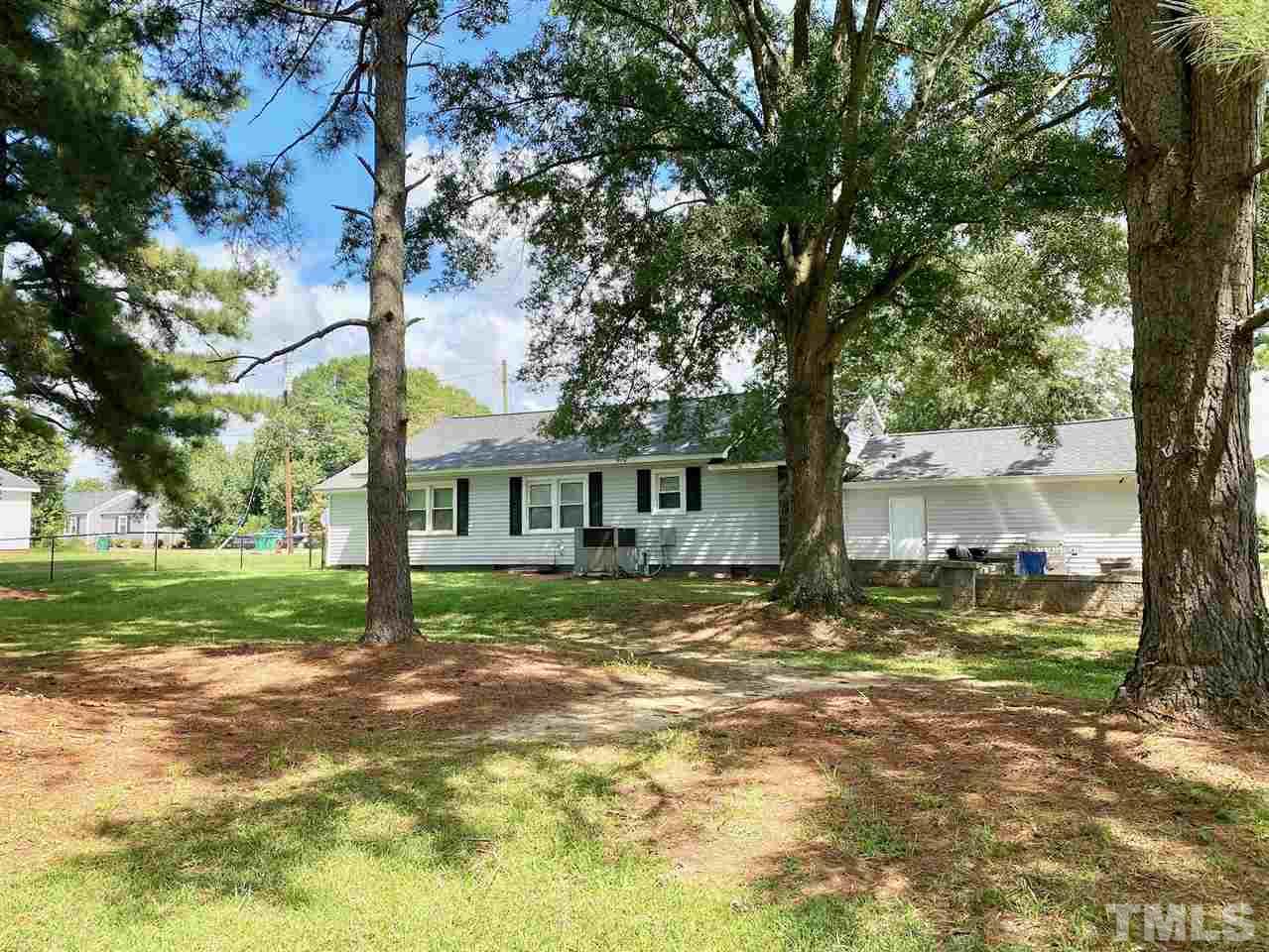412 South Carrie Street Coats, NC 27521 - Photo 2 of 19