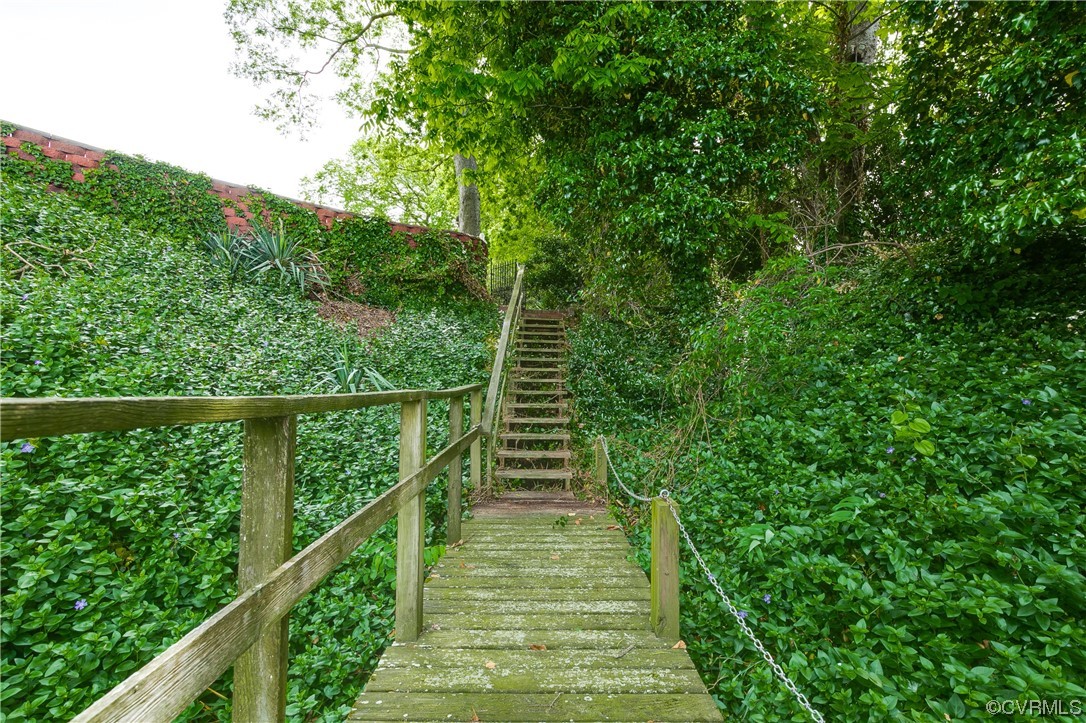 900 Jordan Point Road Hopewell, VA 23860 - Photo 36 of 41 a view of a garden