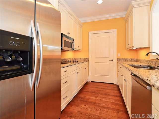 2418 Overhill Road Charlotte, NC 28211 - Photo 15 of 16