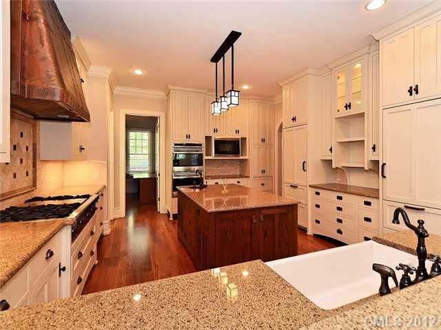 2418 Overhill Road Charlotte, NC 28211 - Photo 5 of 16