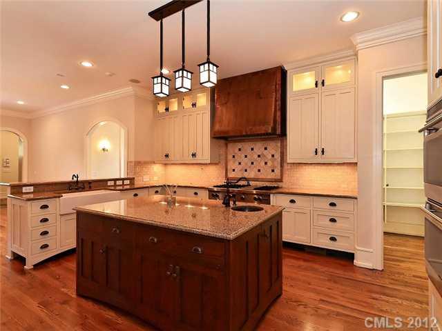 2418 Overhill Road Charlotte, NC 28211 - Photo 6 of 16