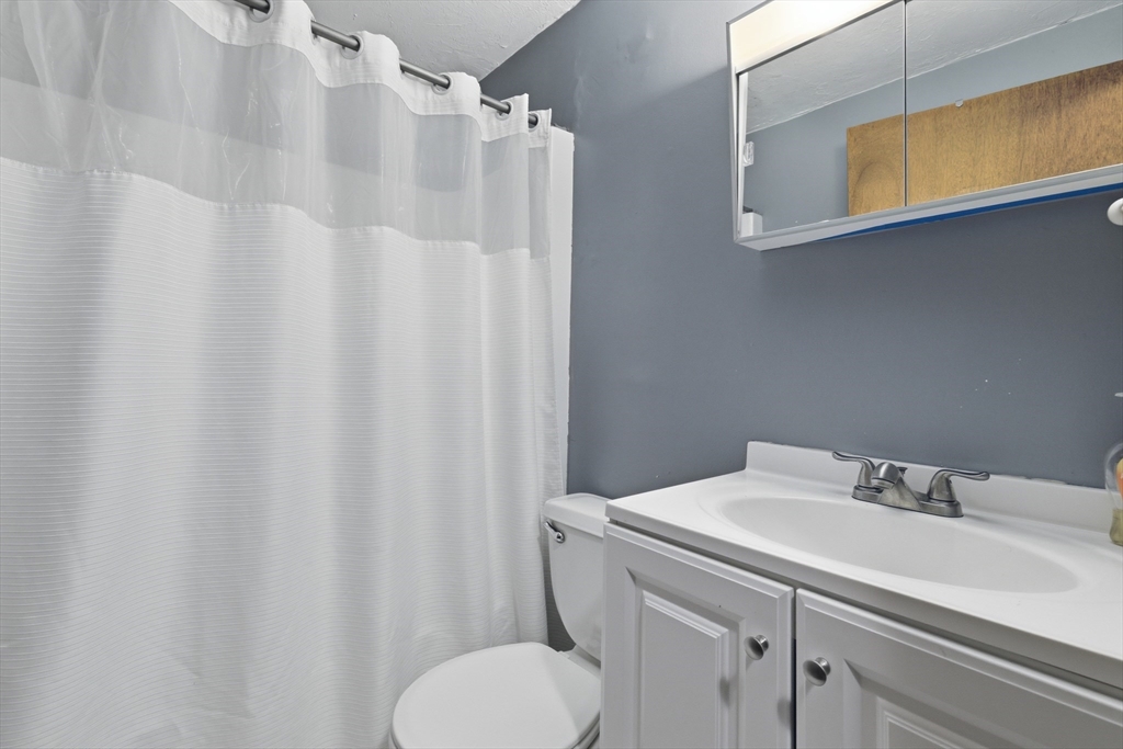 9 Tideview Path, Unit 8 Plymouth, MA 02360 - Photo 11 of 23