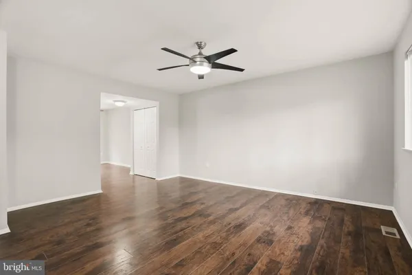 $3,200 | 1382 Almond Drive, Annapolis, MD 21409