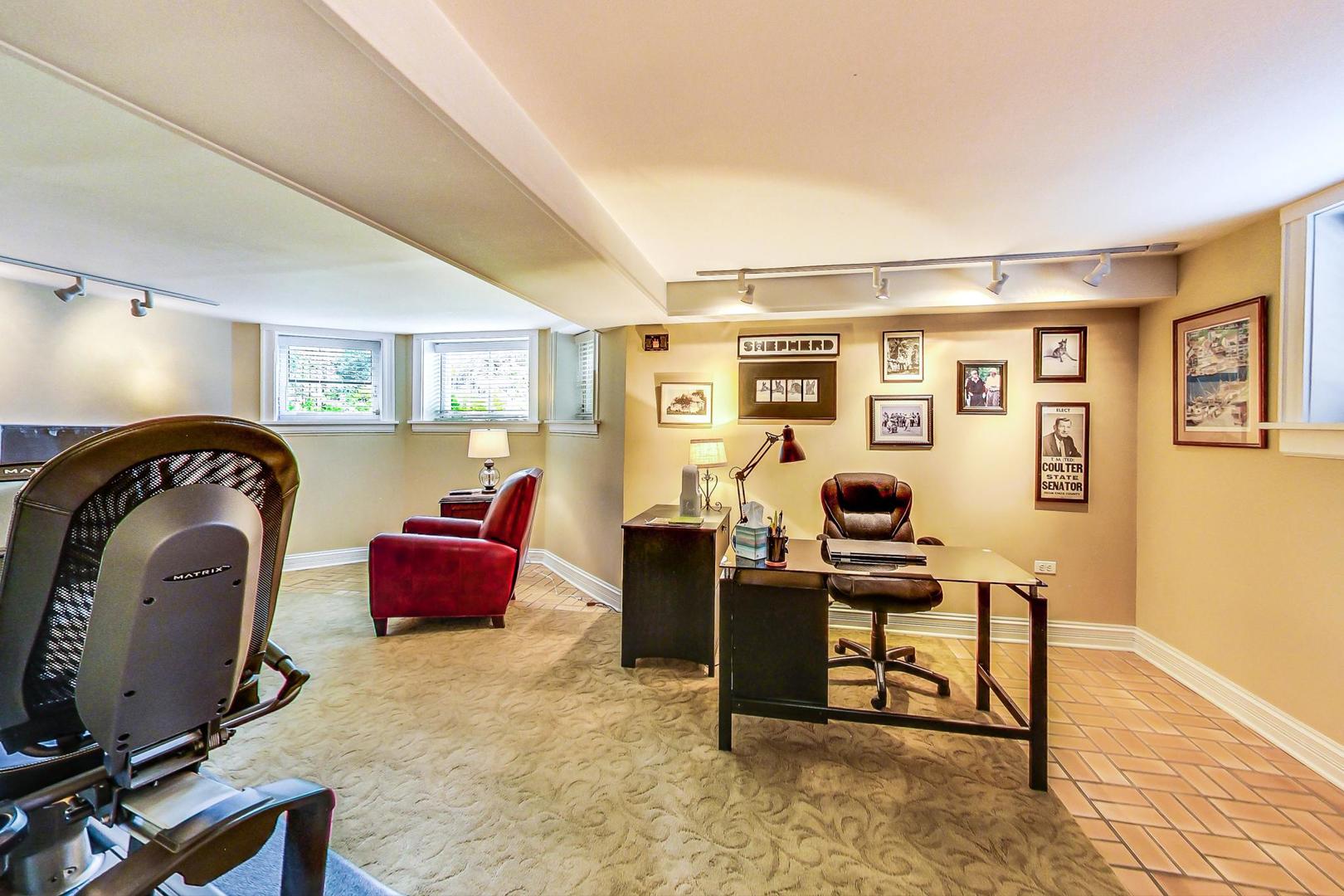 1934 West Grace Street Chicago, IL 60613 - Photo 17 of 34 a view of a workspace with furniture and a window