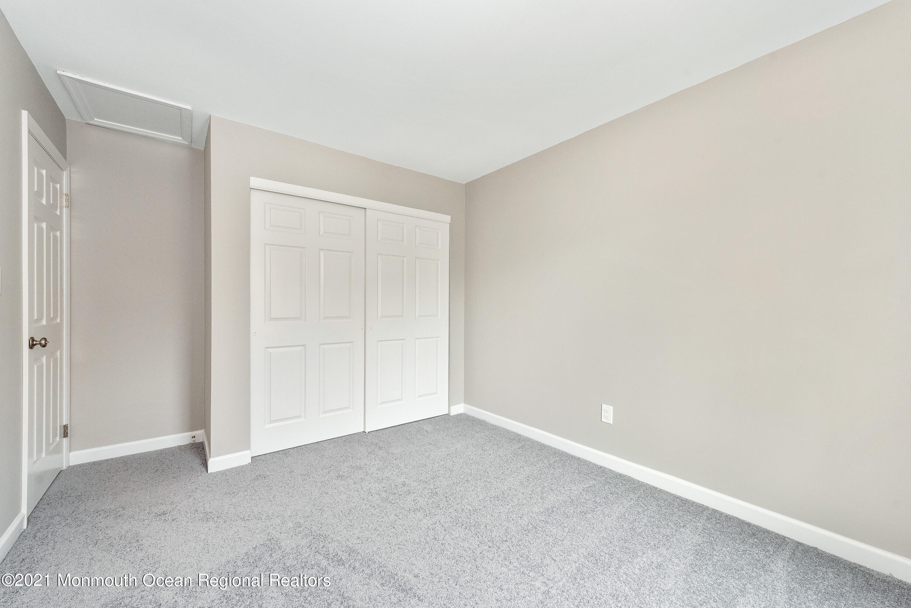14 Stuart Drive, Unit 5 Freehold, NJ 07728 - Photo 19 of 26 DSC_0074