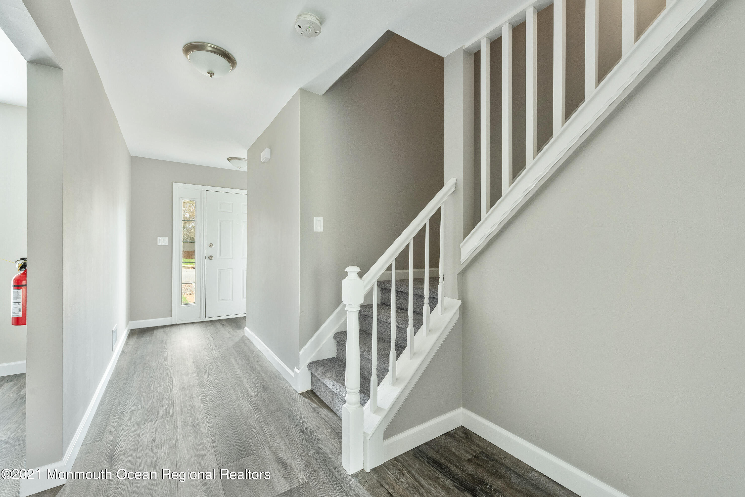 14 Stuart Drive, Unit 5 Freehold, NJ 07728 - Photo 10 of 26 DSC_0021