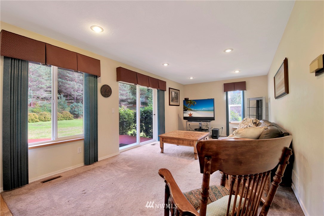 75 Hicklin Road Elma, WA 98541 - Photo 14 of 40 Gallery Image 14
