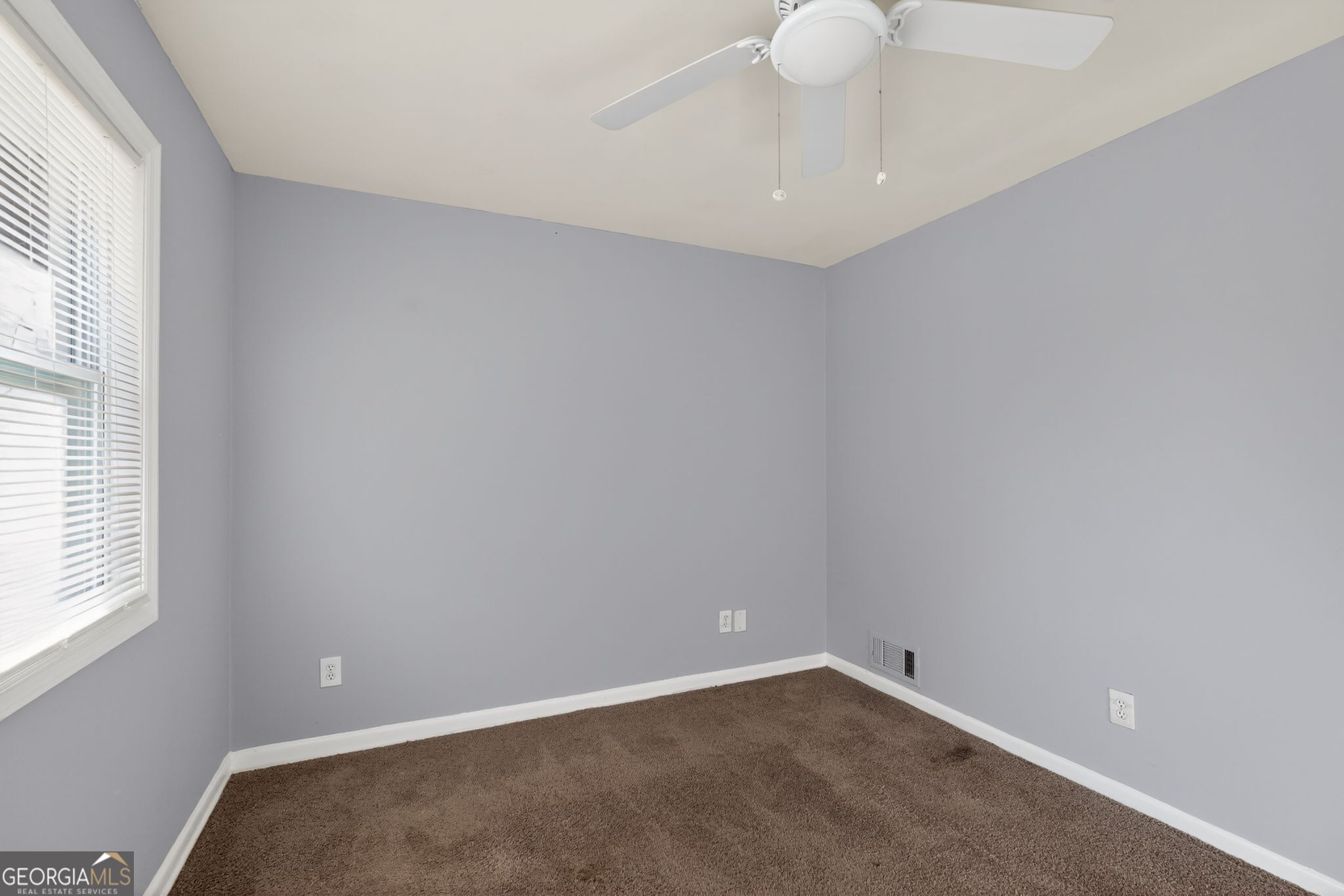 2522 Brentwood Court Decatur, GA 30032 - Photo 16 of 32 an empty room with a window