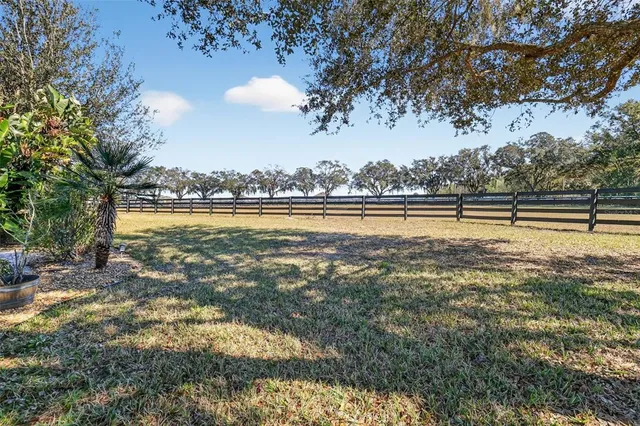 $309,900 | 21944 Belgian Court, Mount Dora, FL 32757