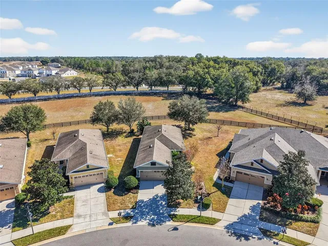 $309,900 | 21944 Belgian Court, Mount Dora, FL 32757