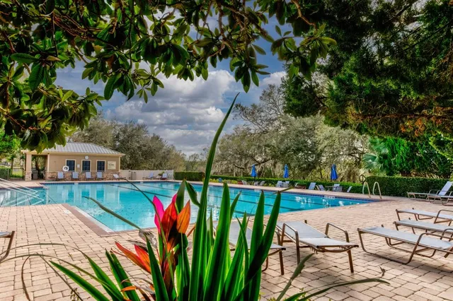 $309,900 | 21944 Belgian Court, Mount Dora, FL 32757