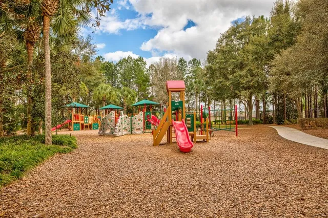 $309,900 | 21944 Belgian Court, Mount Dora, FL 32757