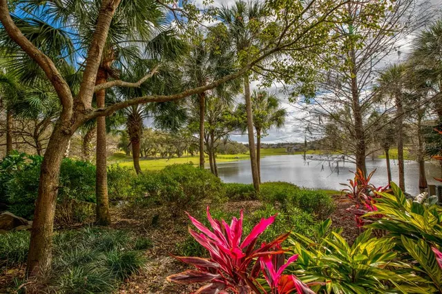 $309,900 | 21944 Belgian Court, Mount Dora, FL 32757