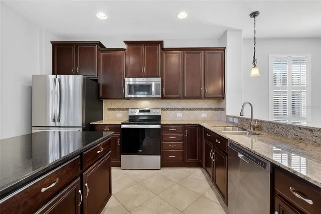 $309,900 | 21944 Belgian Court, Mount Dora, FL 32757