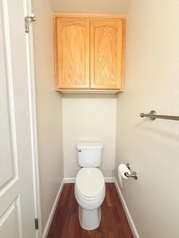 a bathroom with a toilet