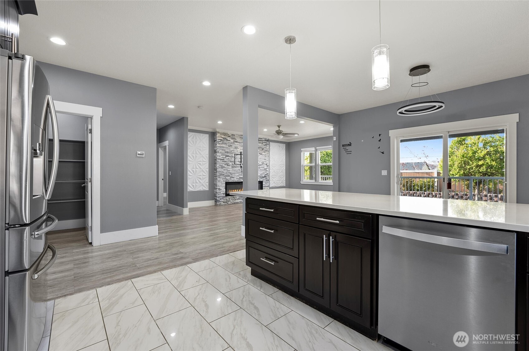 1124 Abbey Road Moses Lake, WA 98837 - Photo 14 of 39 Gallery Image 14