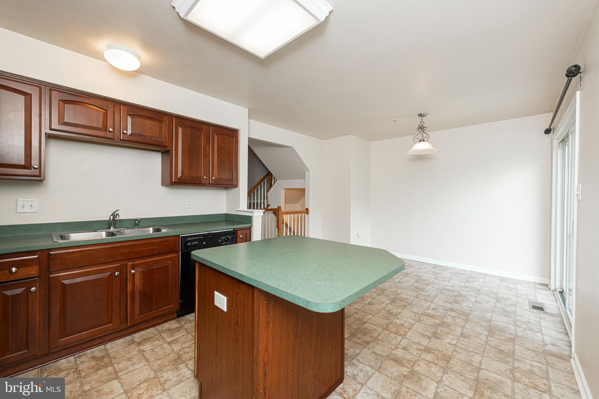 1805 Orchard View Road Reading, PA 19606 - Photo 12 of 32