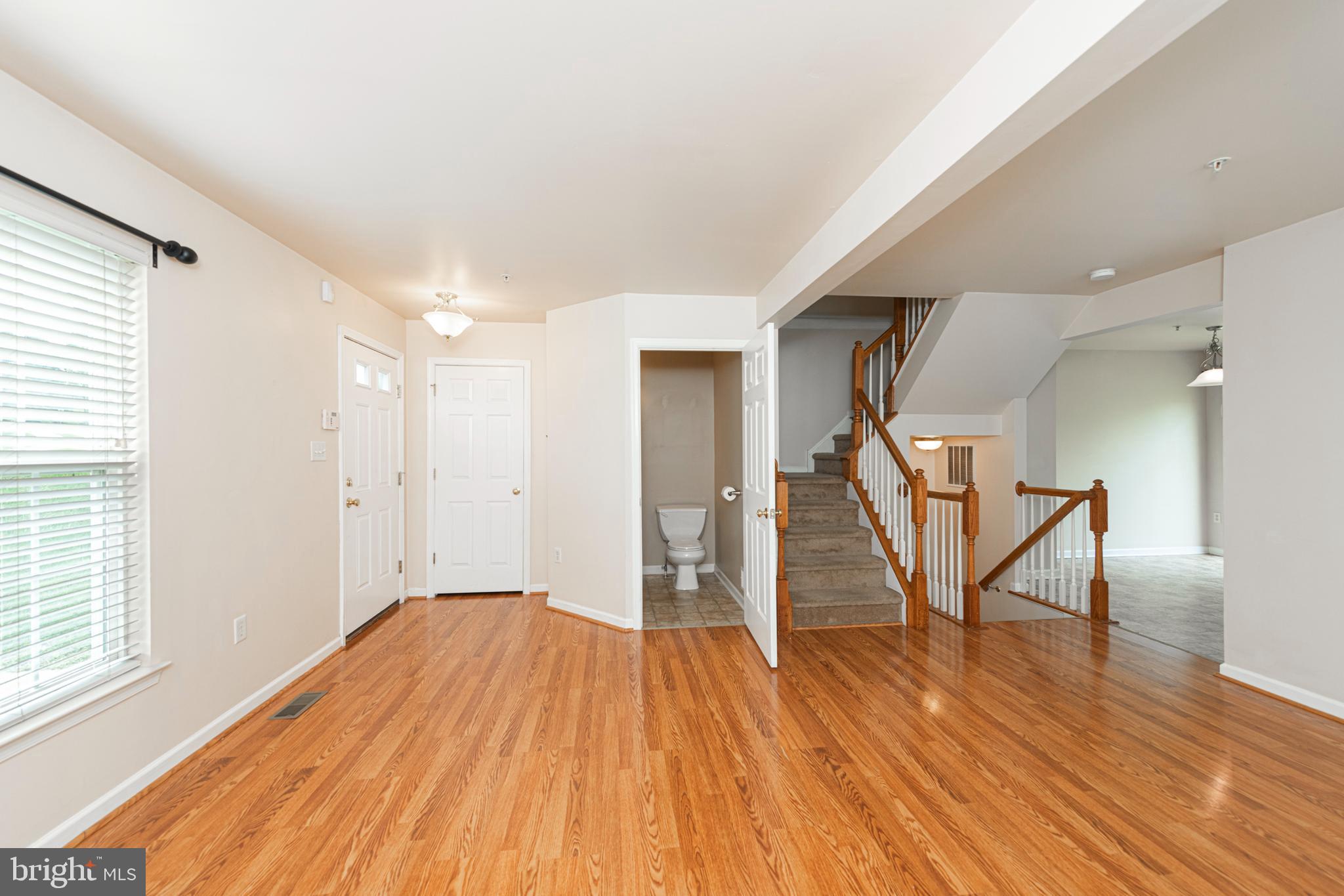 1805 Orchard View Road Reading, PA 19606 - Photo 4 of 32