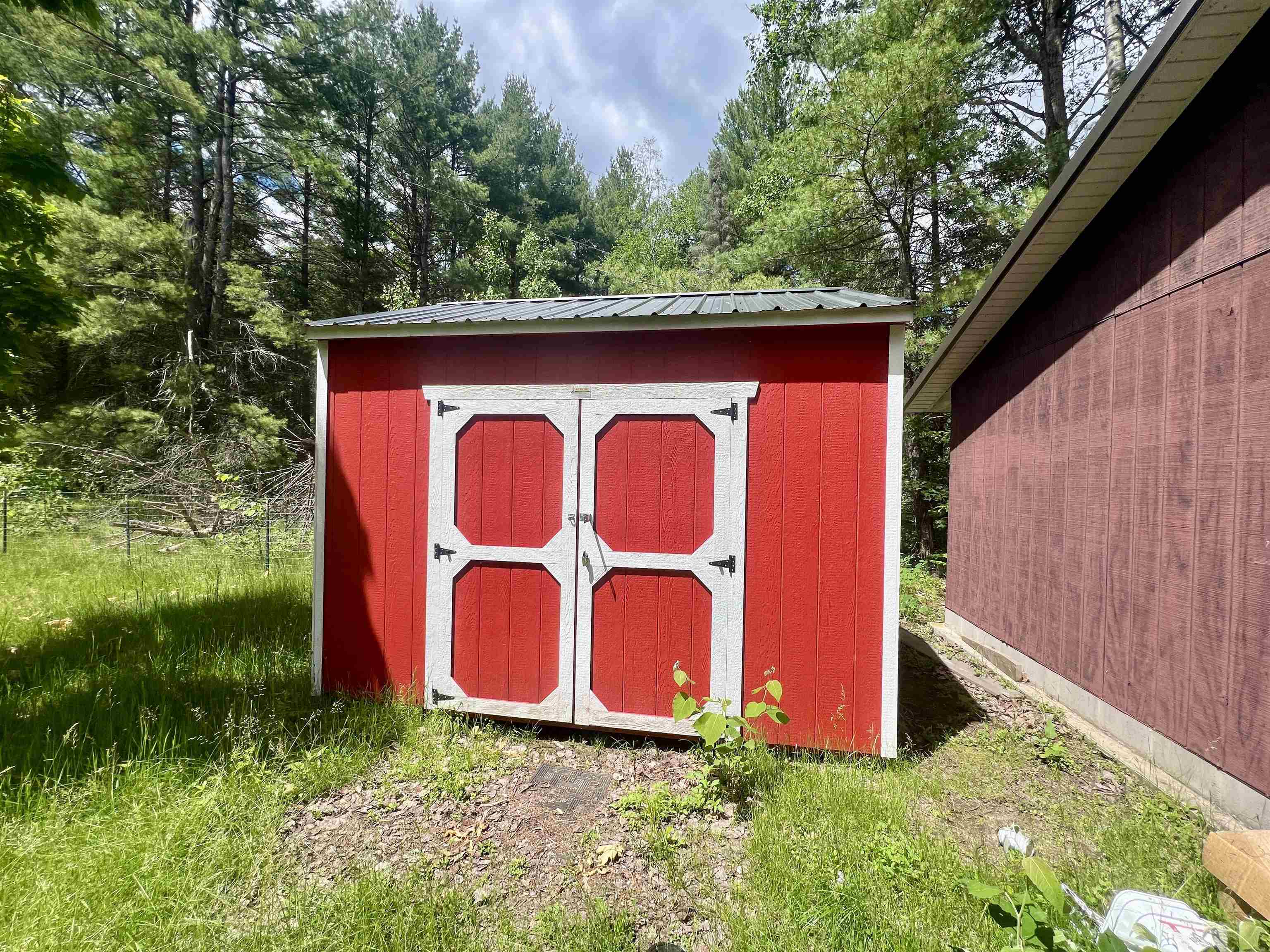 N15475 Hardwoods Road Amberg, WI 54102 - Photo 2 of 15