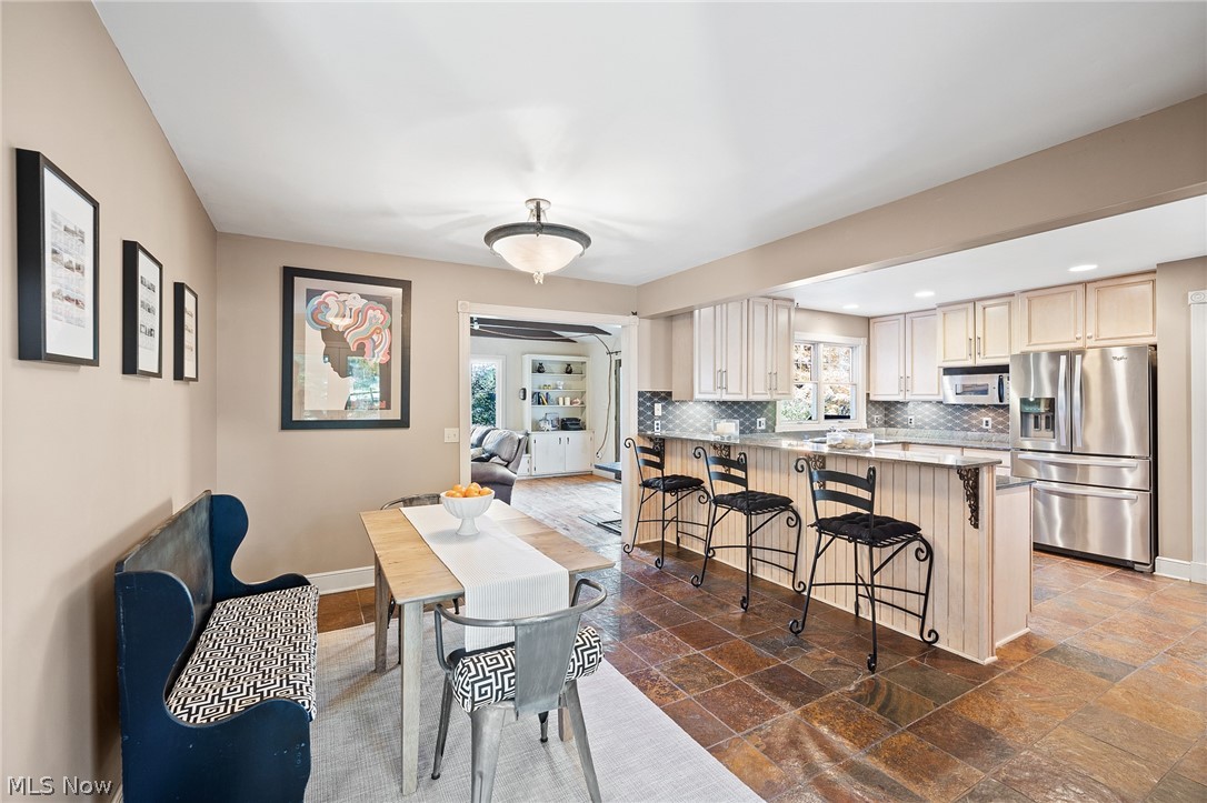 715 Wye Road Akron, OH 44333 - Photo 5 of 35 Gallery Image 5