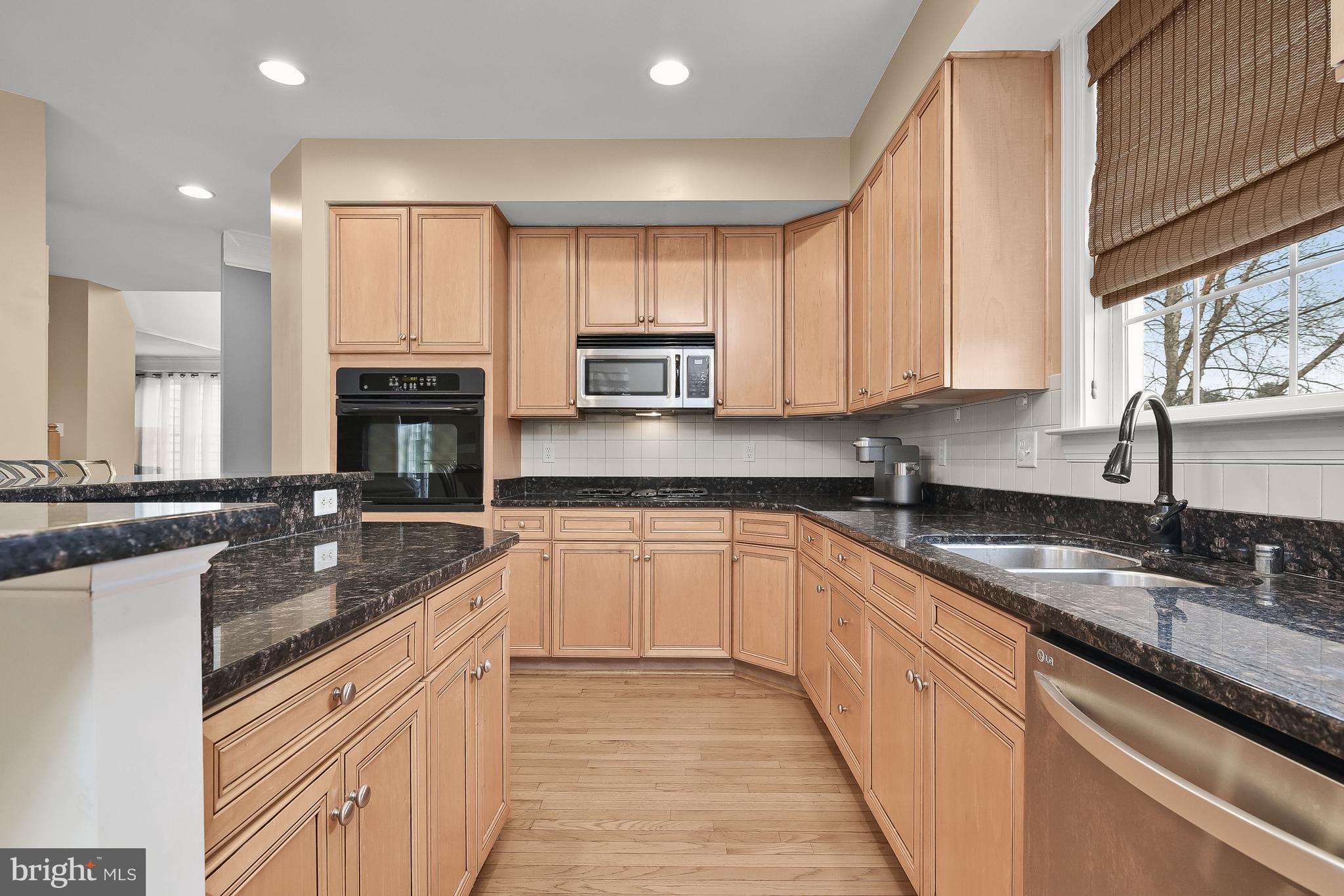 2219 Deer Park Road Finksburg, MD 21048 - Photo 15 of 65 Eat-In Kitchen