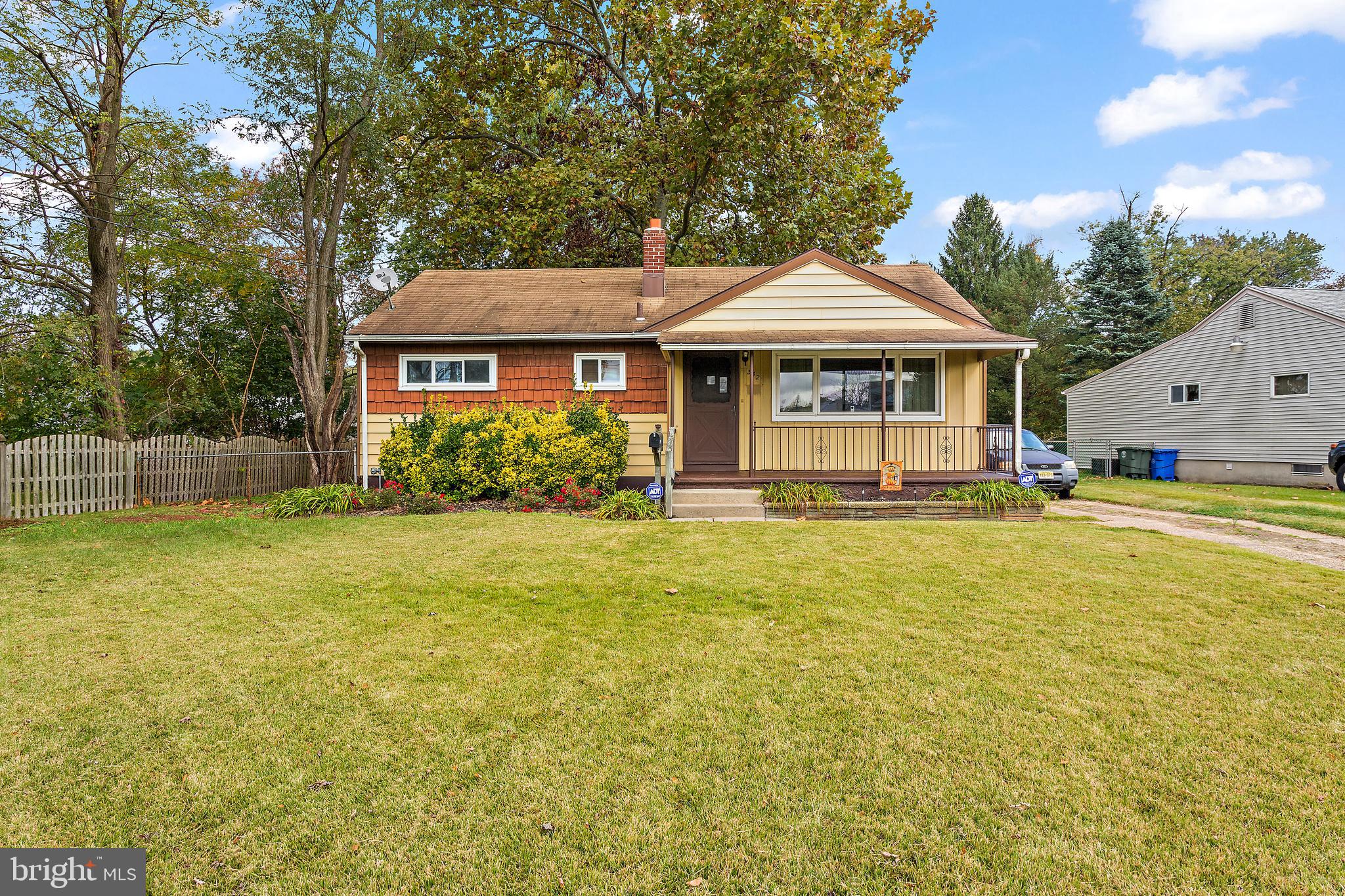 332 Baldwin Road Glassboro, NJ 08028 - Photo 2 of 24 a front view of a house with garden