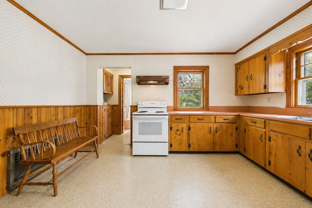 243 Old County Road Sandwich, MA 02537 - Photo 20 of 39