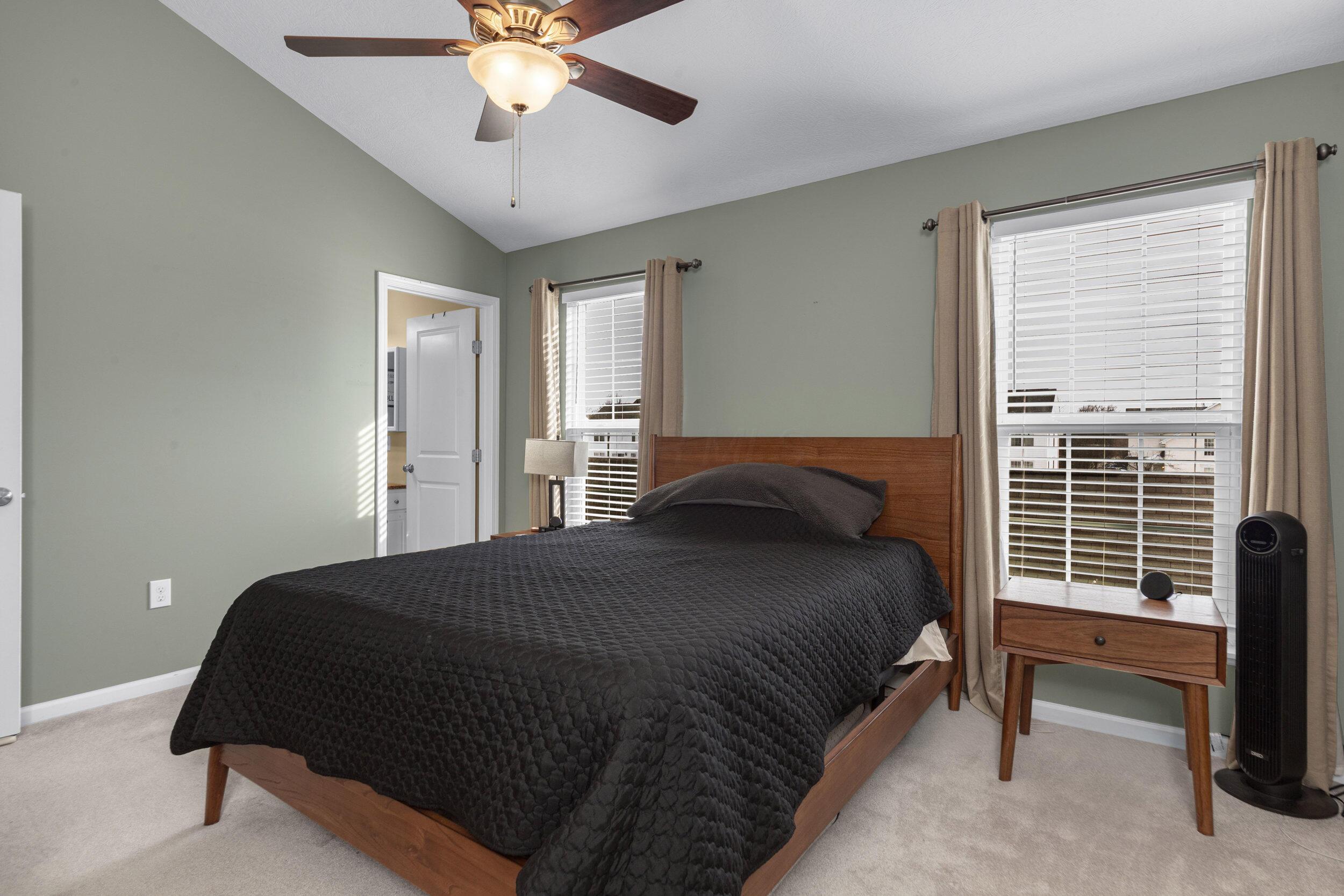 6185 Needletail Road, Unit 64 Columbus, OH 43230 - Photo 20 of 46 23_6185 needletail (111)