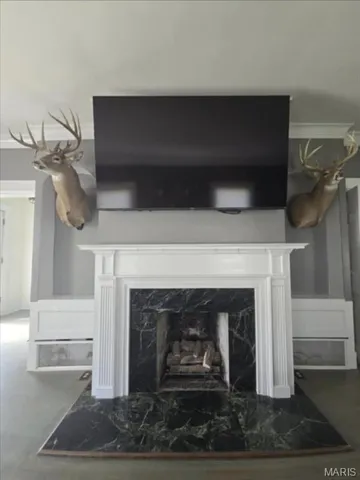 $242,000 | 713 North State Street, Jerseyville, IL 62052