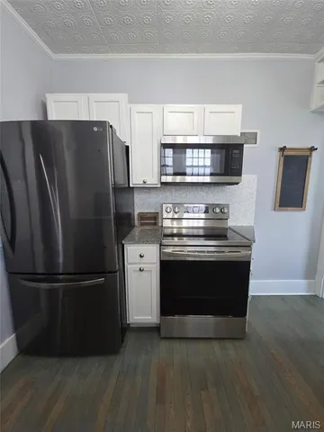 $242,000 | 713 North State Street, Jerseyville, IL 62052