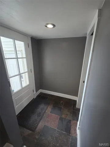 $242,000 | 713 North State Street, Jerseyville, IL 62052